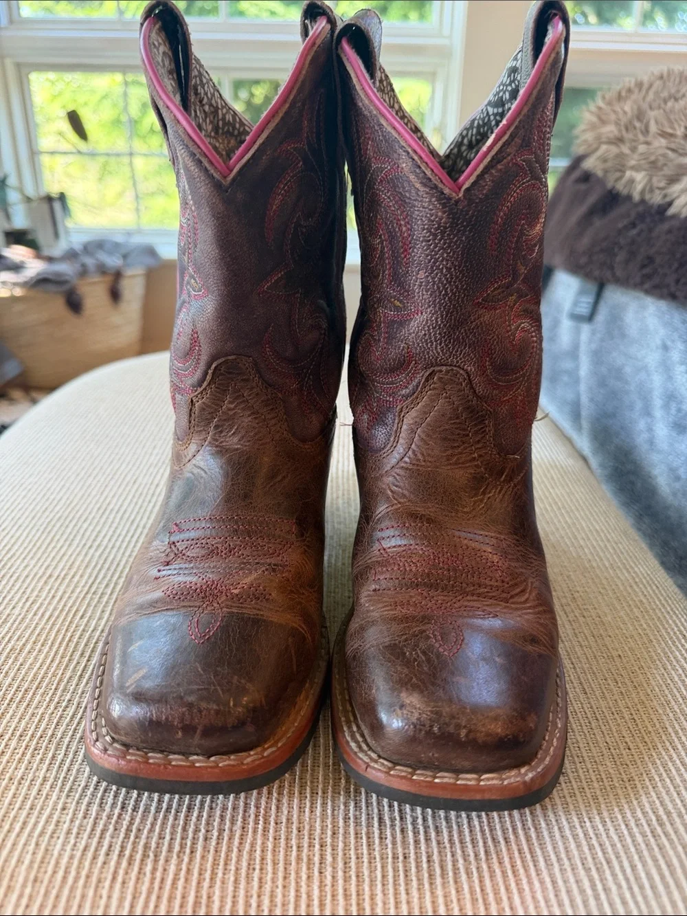 Dan Post Boot Co. Brown and Purple Leather Western Cowboy Boots Pink Stitching